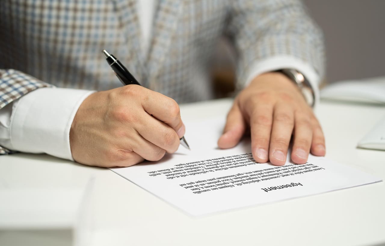 contract-6951993_1280